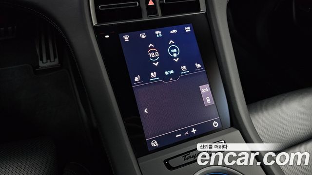 Porsche Taycan 2026 — photo 27