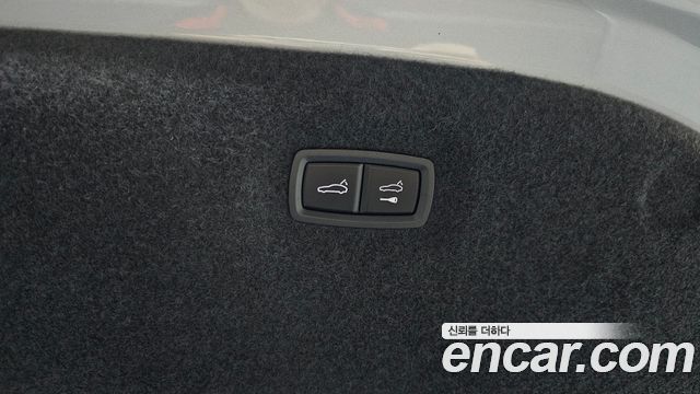 Porsche Taycan 2026 — photo 29