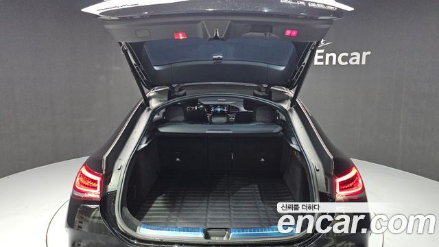Mercedes-Benz GLE-Class 2021 — photo 20