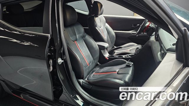 Hyundai Veloster 2018 — photo 12