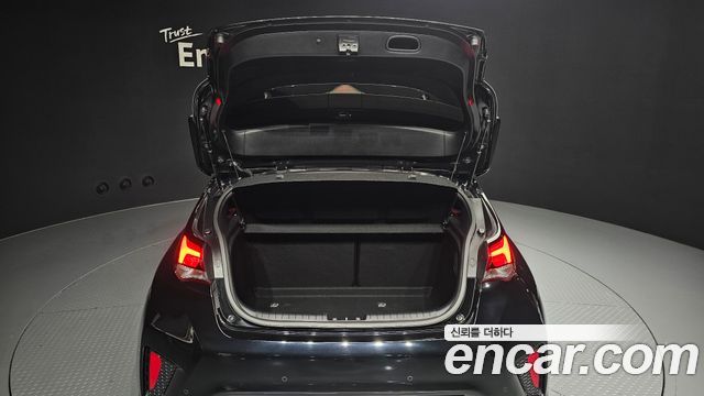 Hyundai Veloster 2018 — photo 20