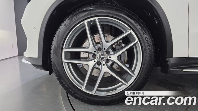 Mercedes-Benz GLE-Class 2017 — photo 5