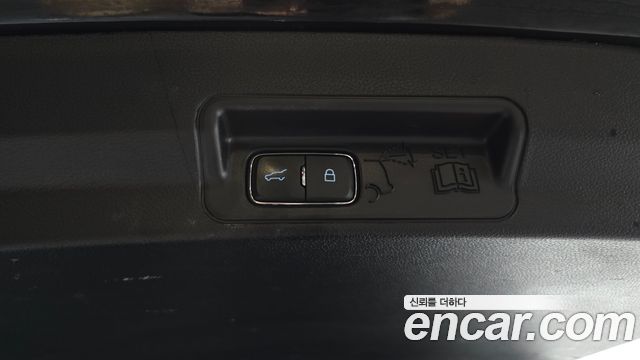 Ford Explorer 2021 — photo 24