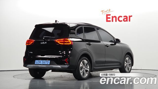 Kia Niro 2023 — photo 2