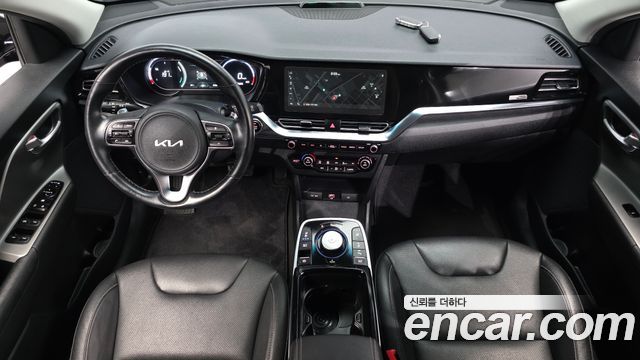 Kia Niro 2023 — photo 10