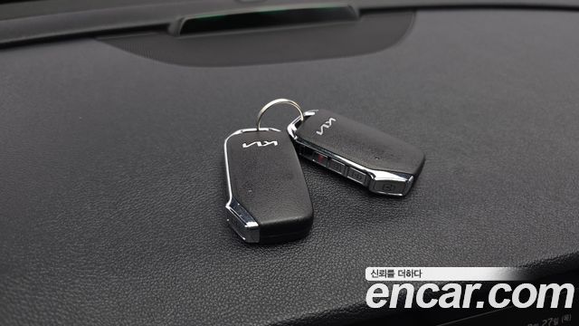 Kia Niro 2023 — photo 24