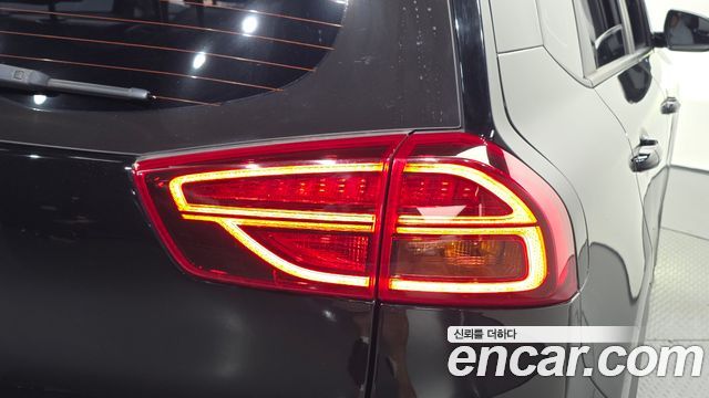 Kia Niro 2023 — photo 9