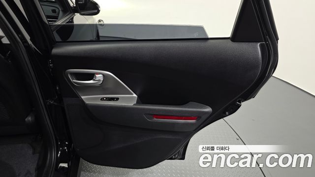 Kia Niro 2023 — photo 15
