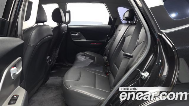Kia Niro 2023 — photo 16