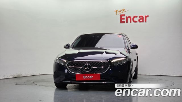 Mercedes-Benz E-Class 2024 — photo 3