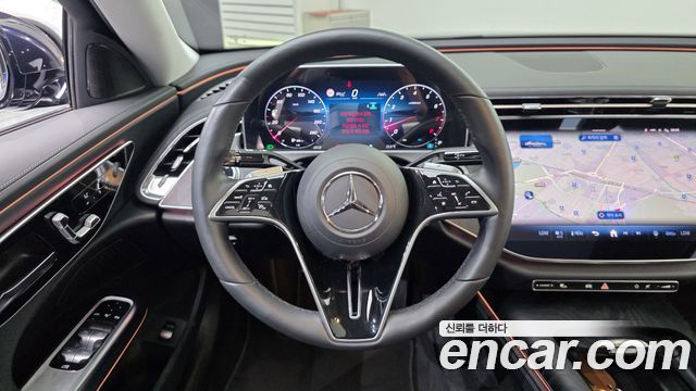 Mercedes-Benz E-Class 2024 — photo 19