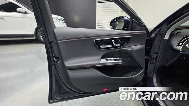 Mercedes-Benz E-Class 2024 — photo 14