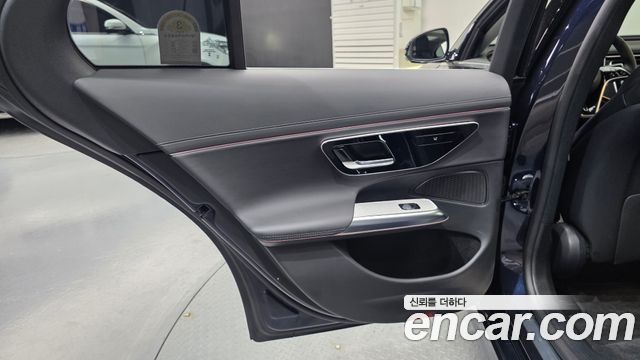 Mercedes-Benz E-Class 2024 — photo 15