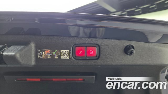 Mercedes-Benz E-Class 2024 — photo 27
