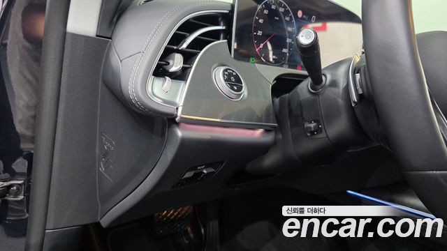 Mercedes-Benz E-Class 2024 — photo 29