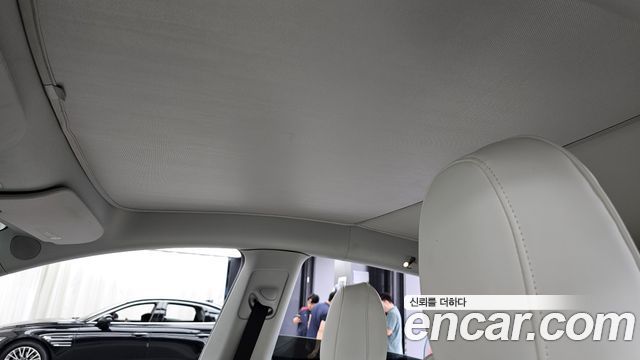 Tesla Model Y 2022 — photo 25