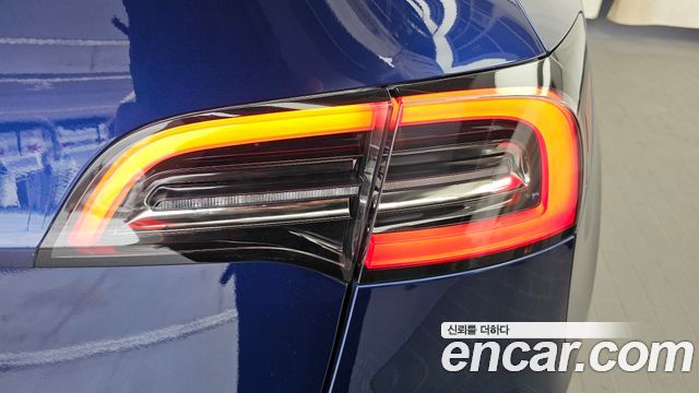 Tesla Model Y 2022 — photo 9
