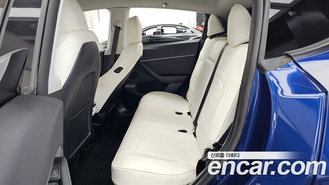 Tesla Model Y 2022 — photo 16