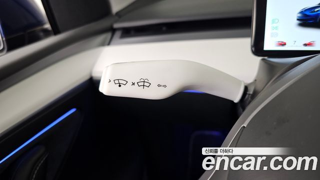 Tesla Model Y 2022 — photo 31
