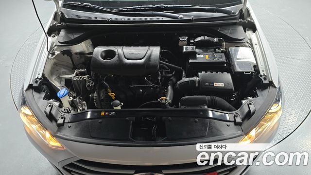 Hyundai AVANTE 2018 — photo 6