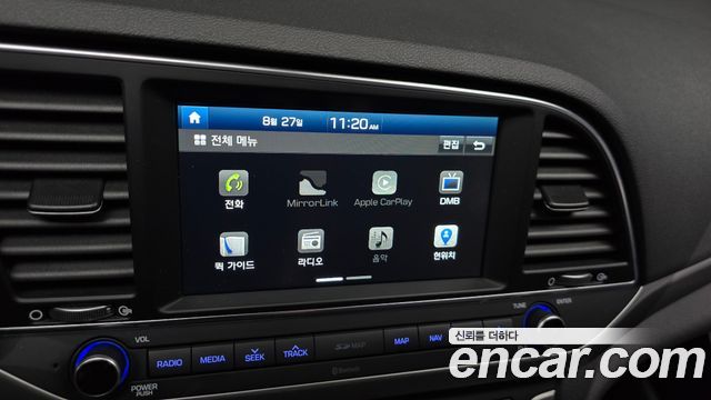 Hyundai AVANTE 2018 — photo 25