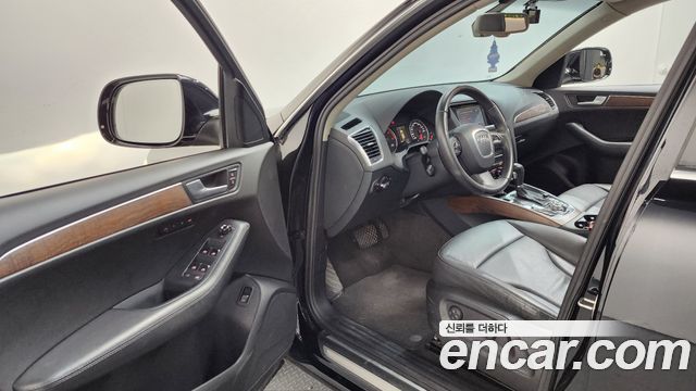 Audi Q5 2012 — photo 10