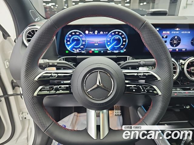 Mercedes-Benz EQA 2026 — photo 9