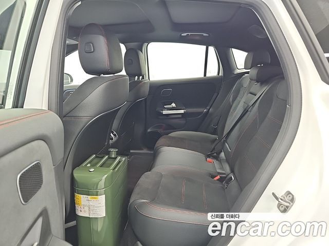 Mercedes-Benz EQA 2026 — photo 12