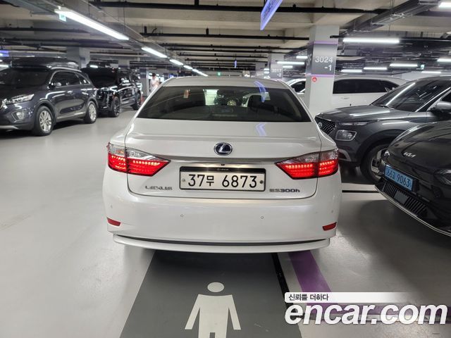 Lexus ES 2013 — photo 3