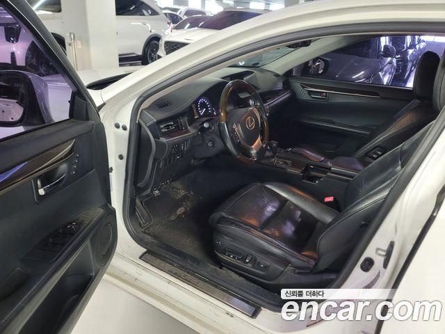 Lexus ES 2013 — photo 6