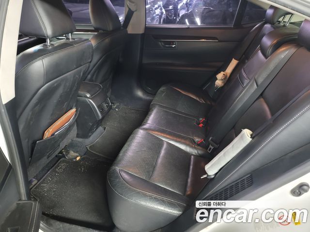 Lexus ES 2013 — photo 8