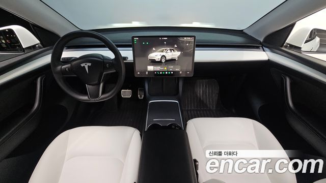 Tesla Model Y 2023 — photo 10
