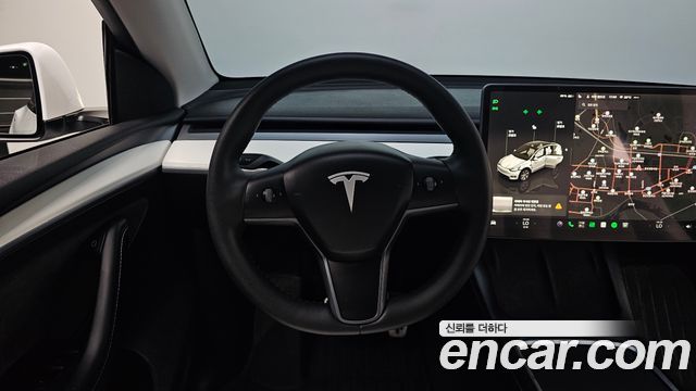 Tesla Model Y 2023 — photo 18