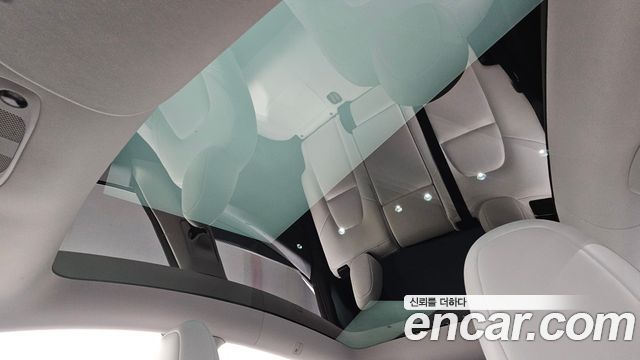 Tesla Model Y 2023 — photo 24