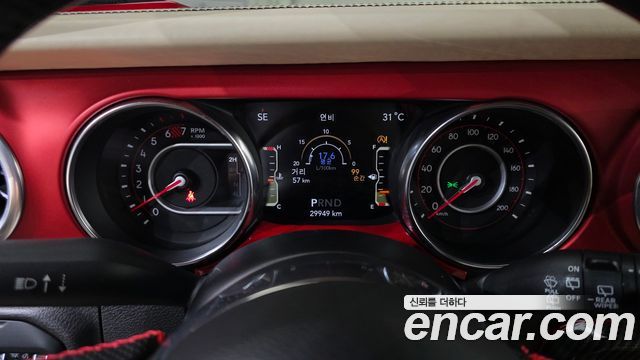 Jeep Wrangler 2019 — photo 8