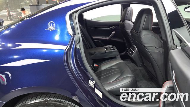 Maserati Ghibli 2020 — photo 17