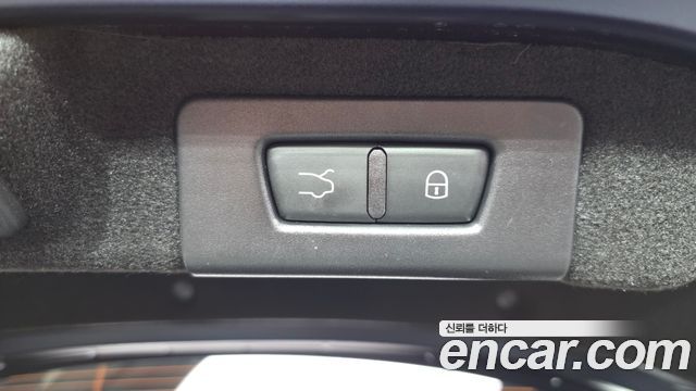 Maserati Ghibli 2020 — photo 24