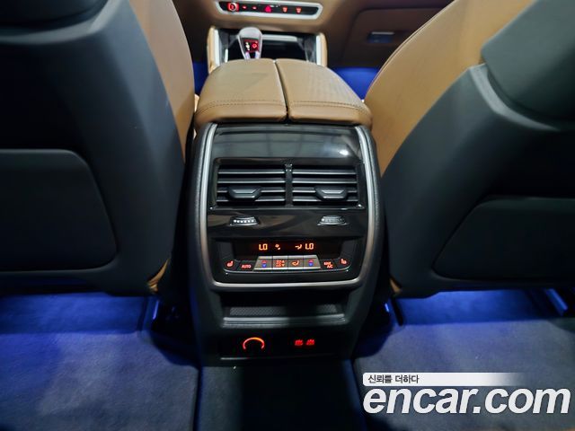 BMW X5M 2025 — photo 14