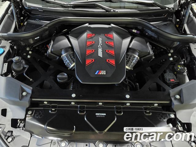 BMW X5M 2025 — photo 16