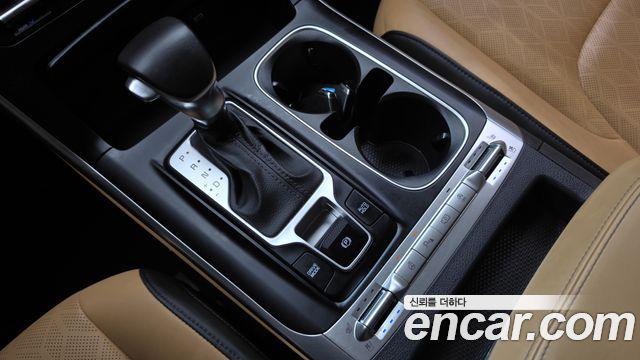 Kia Canival 2021 — photo 12