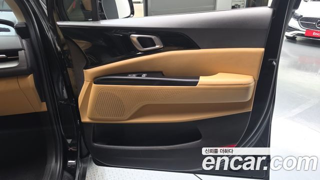 Kia Canival 2021 — photo 15