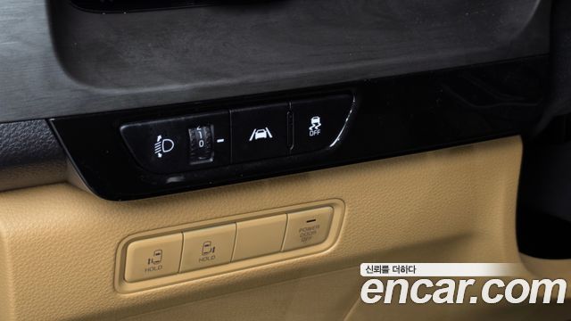 Kia Canival 2021 — photo 27