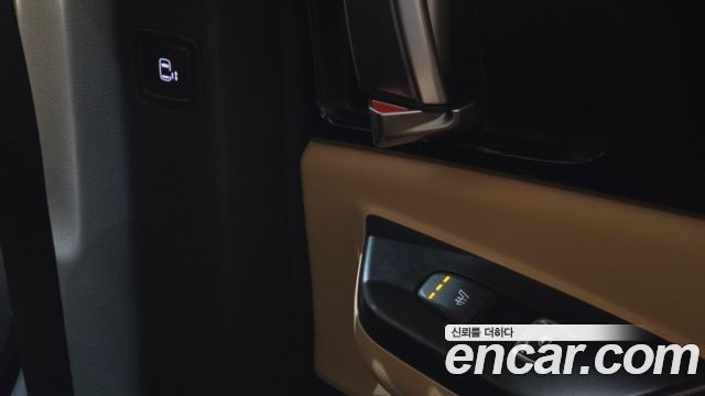 Kia Canival 2021 — photo 31