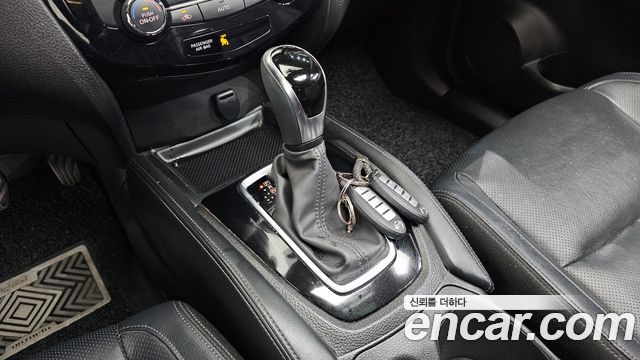 Nissan X-Trail 2018 — photo 12