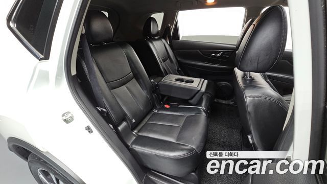 Nissan X-Trail 2018 — photo 17