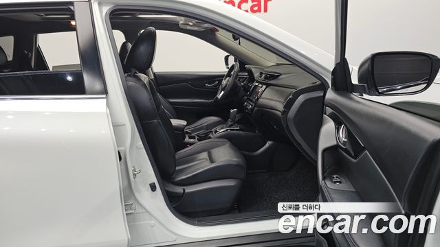 Nissan X-Trail 2018 — photo 16