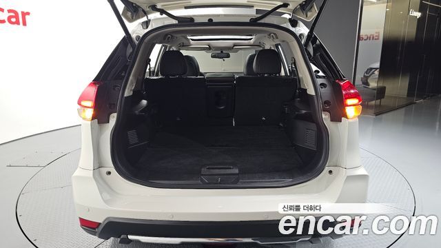 Nissan X-Trail 2018 — photo 34