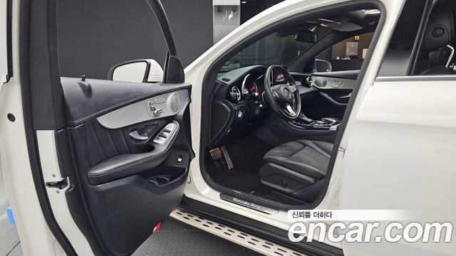 Mercedes-Benz GLC-Class 2019 — photo 13