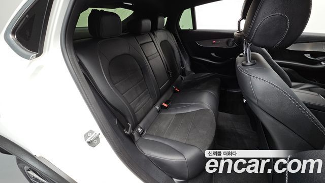 Mercedes-Benz GLC-Class 2019 — photo 17