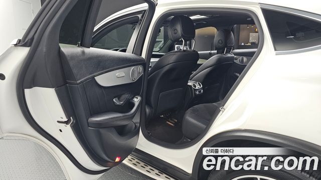 Mercedes-Benz GLC-Class 2019 — photo 18
